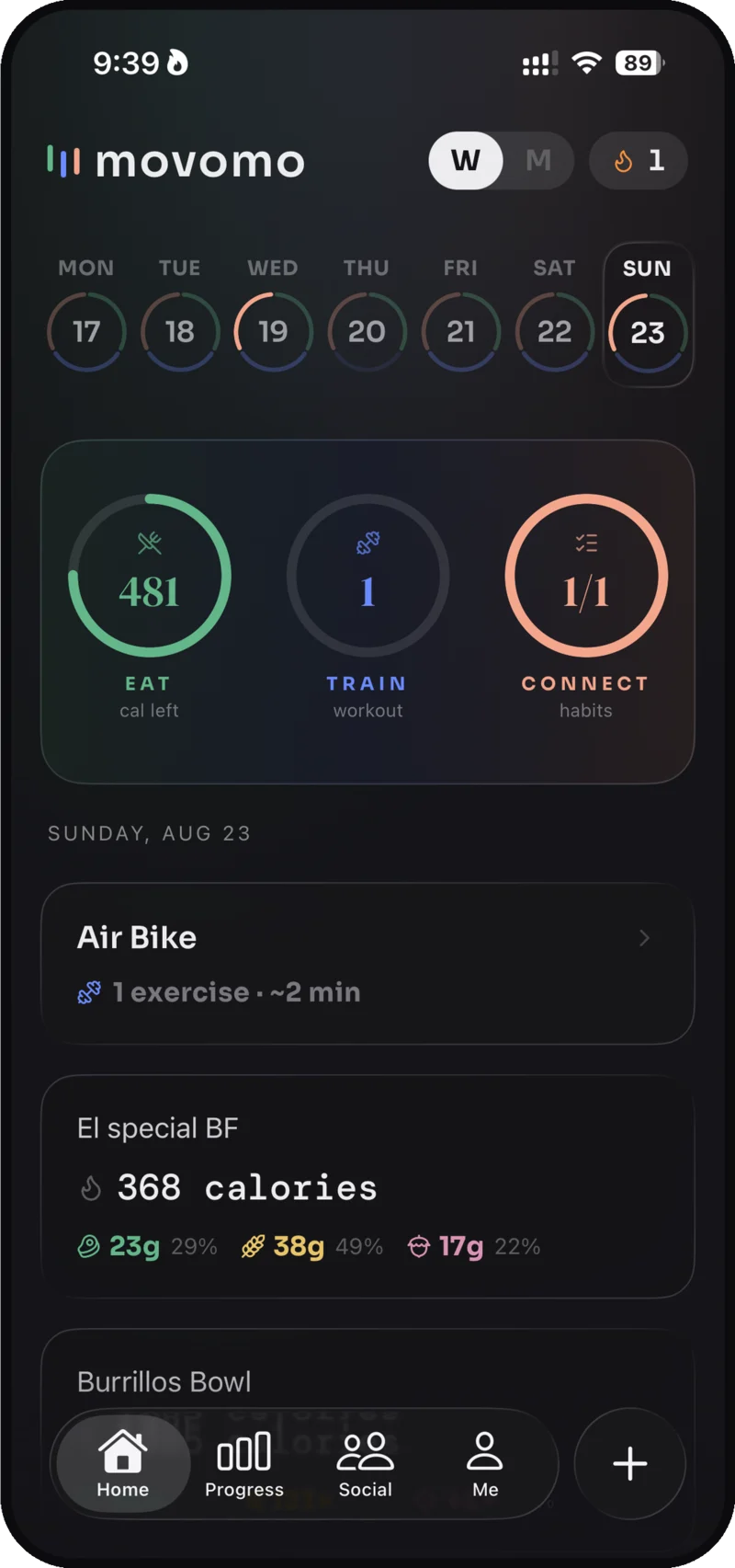 Un día registrado: una sesión de air bike, una comida de 368 calorías desglosada en macros y un bowl guardado.